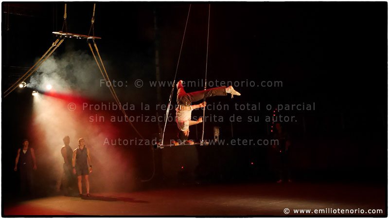 ETER.COM - Klaxon de Akoreacro  - Teatro Circo Price - www.emiliotenorio.com