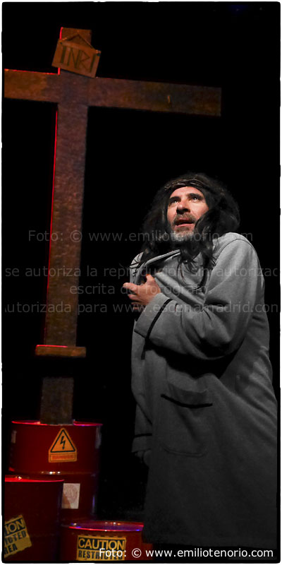 ETER.COM - Eduardo Velasco - El profeta loco - www.emiliotenorio.com
